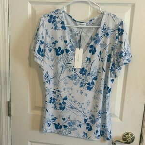 Calvin Klein Women's White and Blue Floral Tee